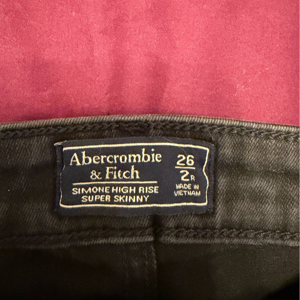 Abercrombie & Fitch Black High Rise Jeans - Picture 3 of 3